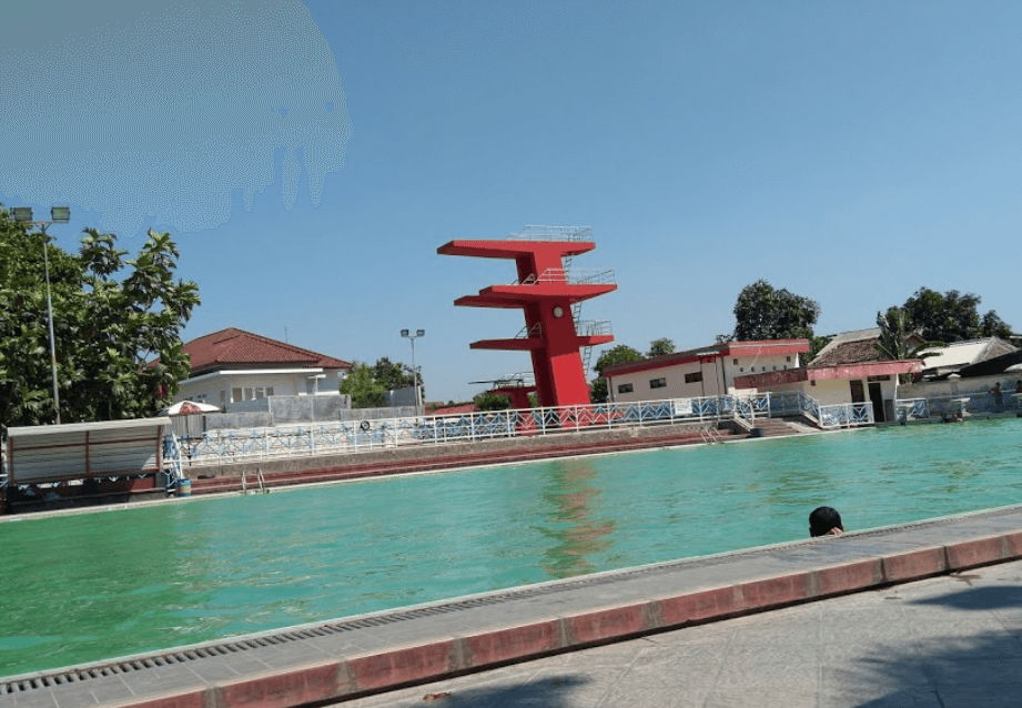 Kolam Renang Manunggal Jati