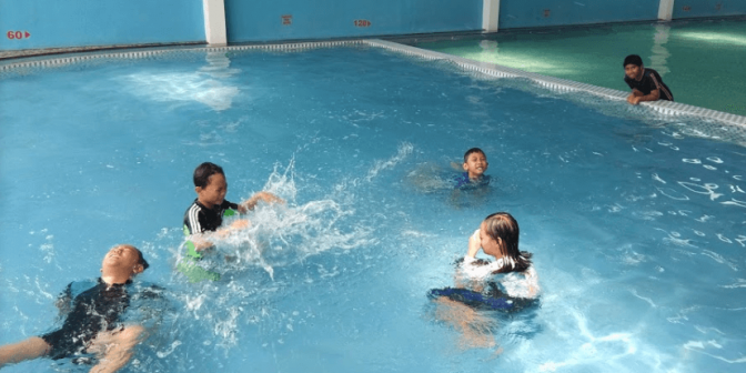 kolam renang tirta mas 