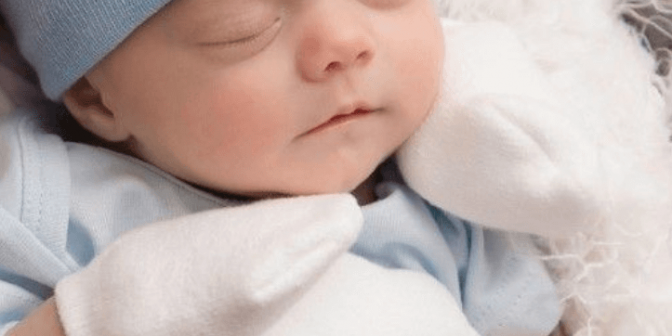 Sarung Tangan untuk Bayi Baru Lahir