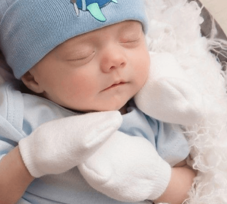 Sarung Tangan untuk Bayi Baru Lahir