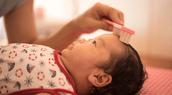 rambut keriting bayi