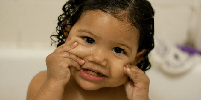 rambut keriting bayi