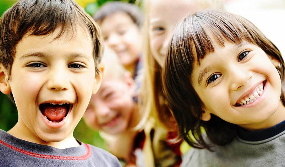 Membuat Anak Bahagia