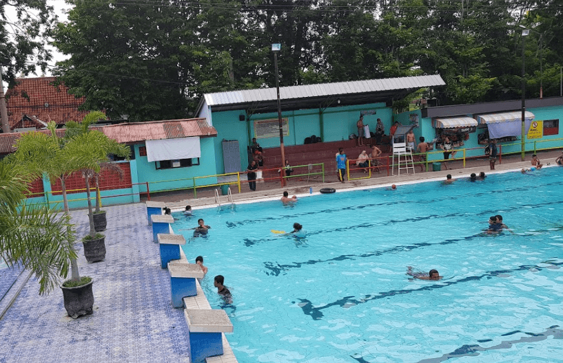 kolam renang di Probolinggo