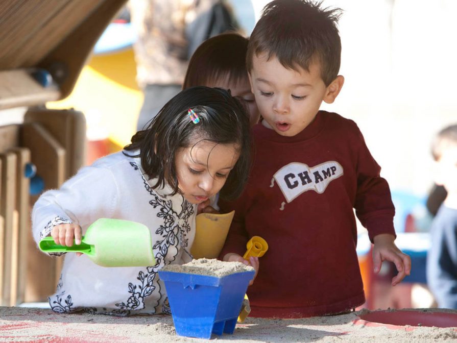 Manfaat Bermain Bagi Anak 