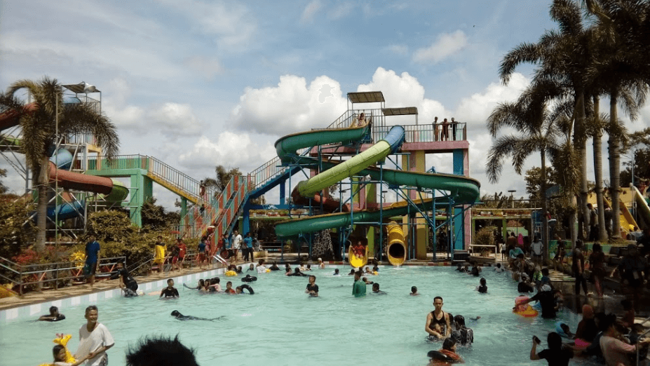 kolam renang kahuripan