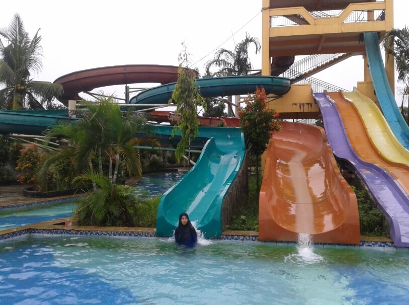 kolam renang di Tanjung Pinang