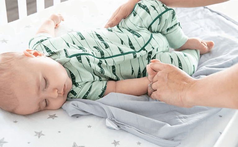 Mengenali 7 Cara Membangunkan Bayi yang Baik dan Benar