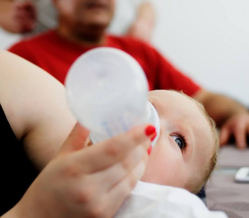 Penyebab ASI Berkurang via mamasandpapas.com