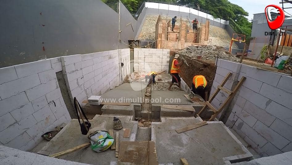 Pasang bata kolam renang