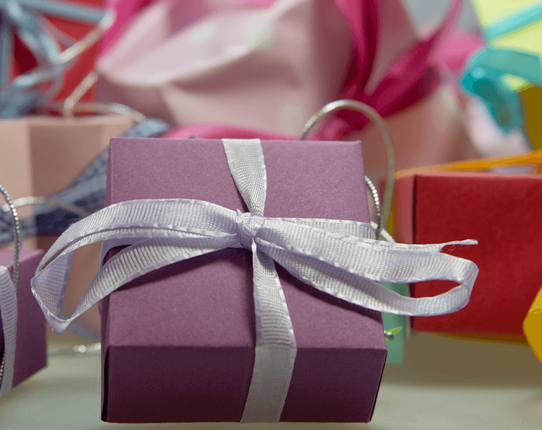 10 Kado untuk Anak 1 Tahun, Menarik & Mengedukasi