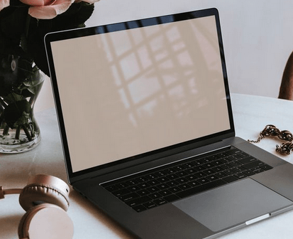 5 Laptop untuk Belajar Online & Tips Memilihnya