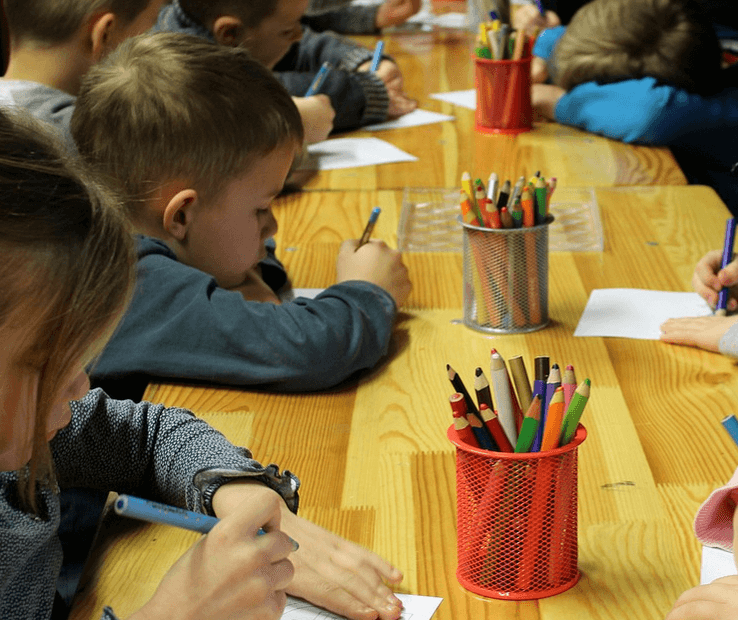 melatih konsentrasi anak