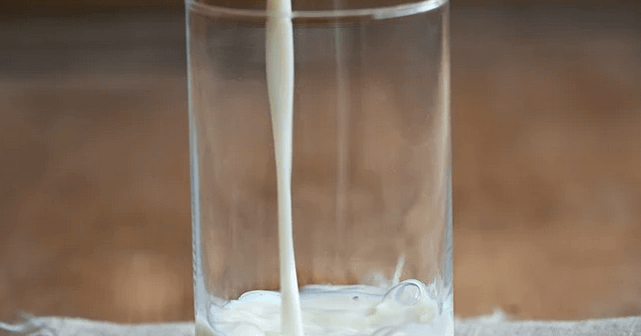 waktu terbaik untuk minum susu