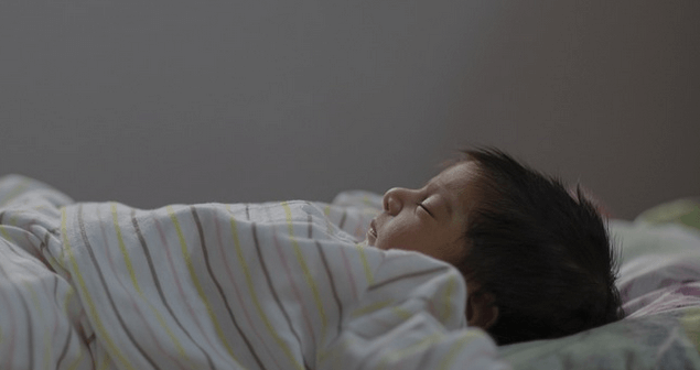 bayi jarang pipis tapi berkeringat