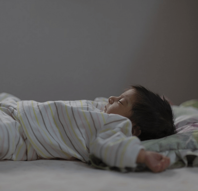 bayi jarang pipis tapi berkeringat