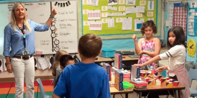 mengajar bahasa inggris untuk anak SD