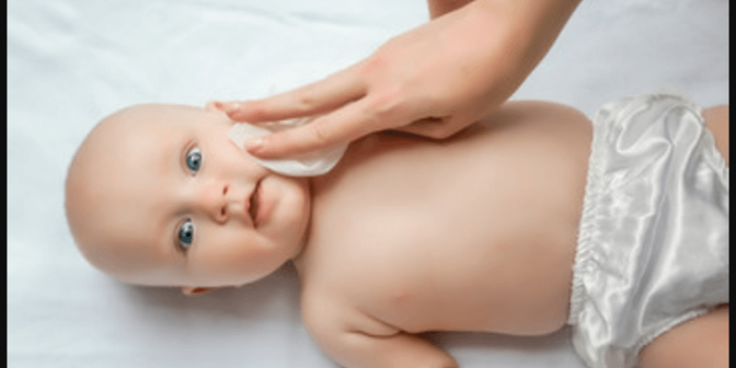 Tisu Basah Bayi yang Wangi