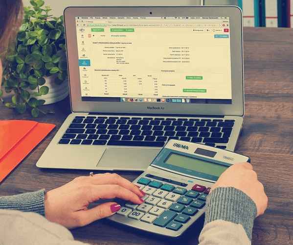 aplikasi keuangan perusahaan jasa