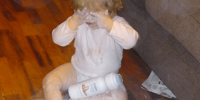 Bedak Bayi Cussons 1