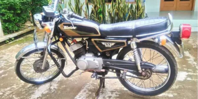 Kawasaki Binter KH 100