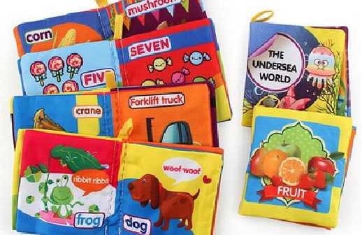 Mainan bayi buku kain