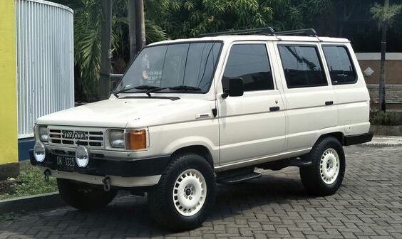 Toyota Kijang Super