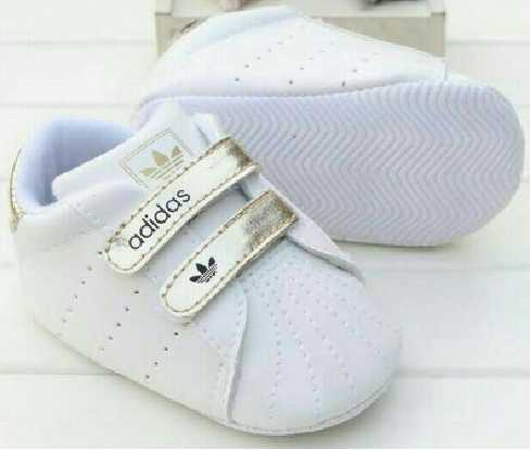 Merk sepatu bayi adidas prewalker