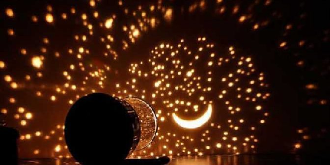 ide kado ulang tahun - lampu tidur unik proyektor