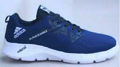 kado untuk anak laki laki - sepatu