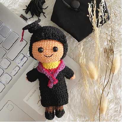 kado untuk guru pensiun - boneka custom