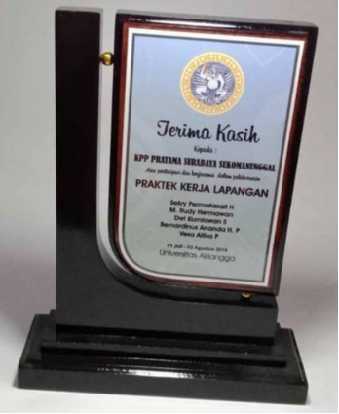 kado untuk guru yang menikah - plakat kayu