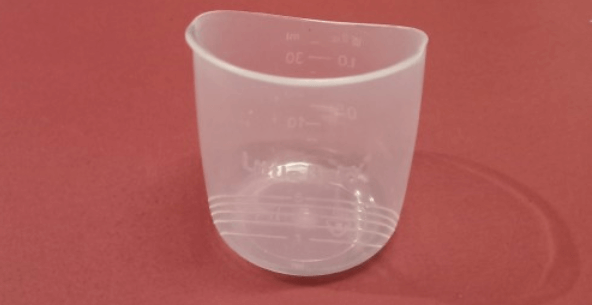 Cup feeder untuk bayi baru lahir