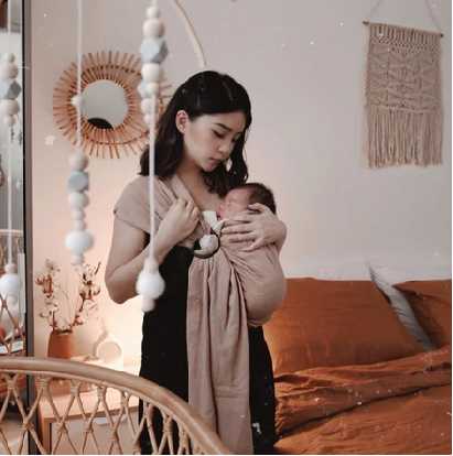 Gendongan bayi - Pouch sling