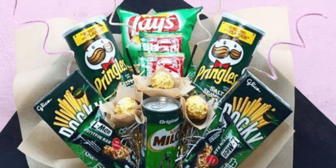 buket snack dari kertas kado