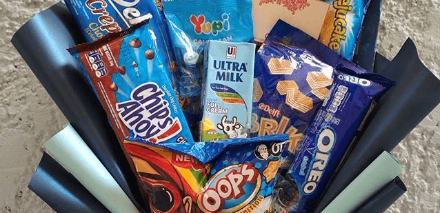 buket snack dari kertas kado