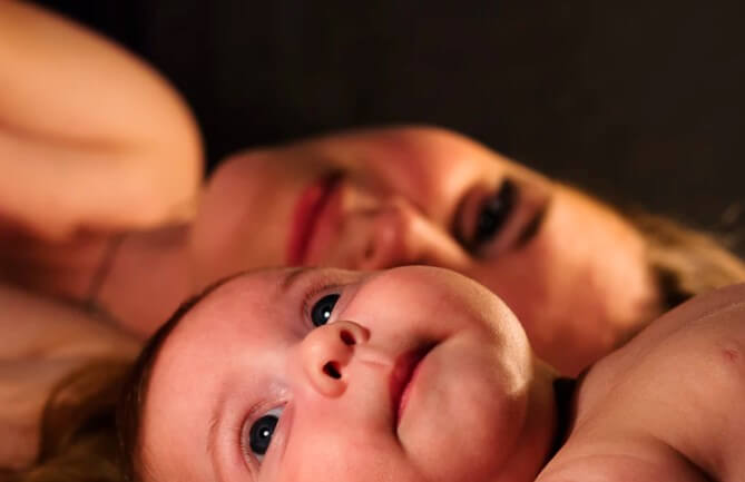 ciri-ciri orang hamil dari raut wajah2