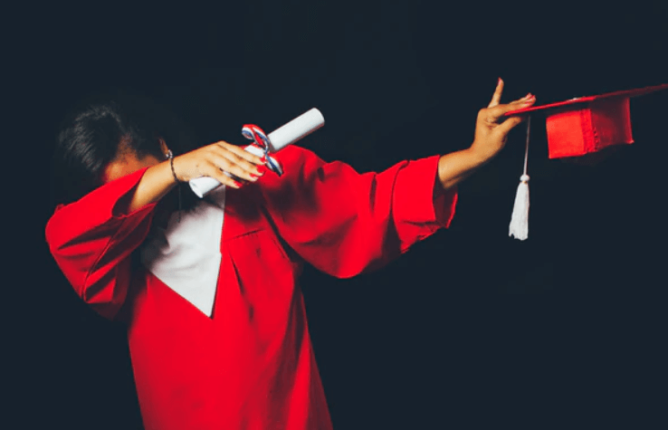 kado graduation unik