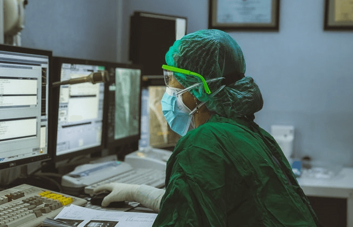 menjadi perawat profesional