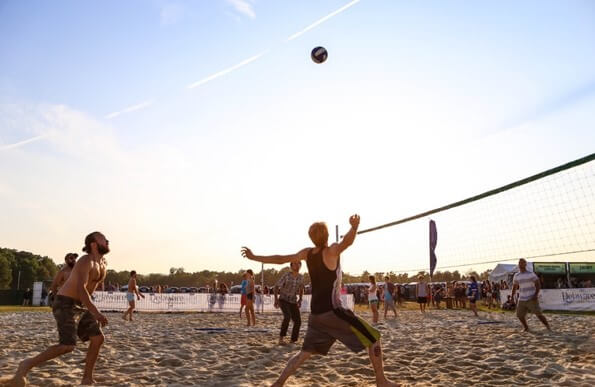 ukuran lapangan bola voli