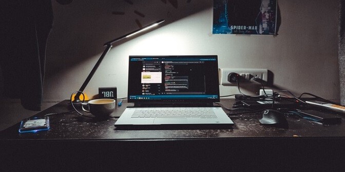 ukuran meja komputer