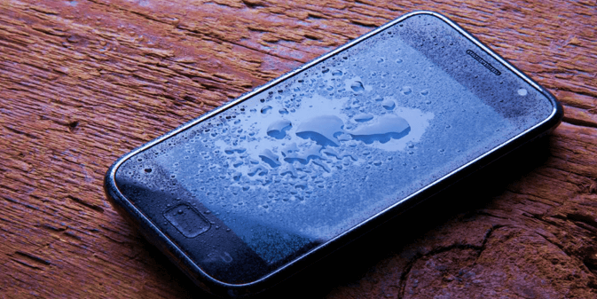 Cara Mengatasi Handphone Kemasukan Air