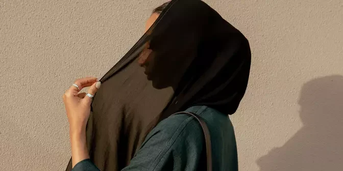 foto profil keren wanita menggunakan jilbab