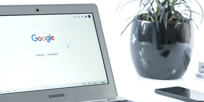 beda Chromebook dengan laptop