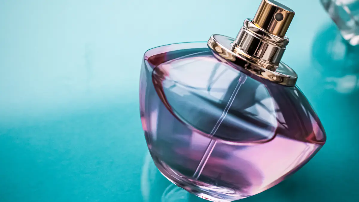 8 Parfum Wangi Tahan Lama, Aroma Menenangkan