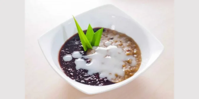 Bubur kacang hijau ketan hitam