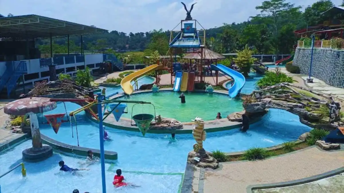 kolam renang jajaway