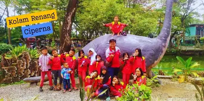 kolam renang ciperna