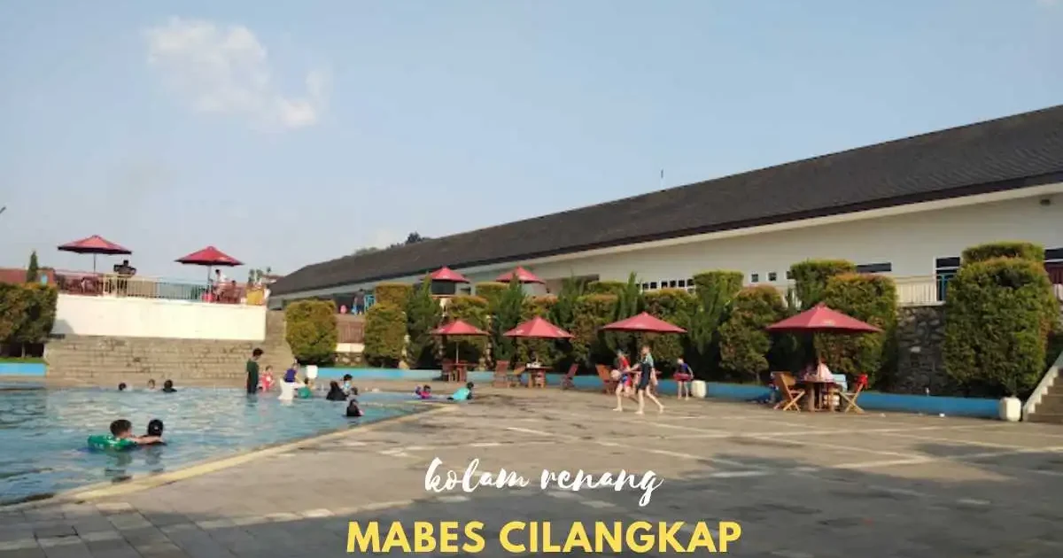 Kolam Renang Mabes