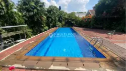 Contoh kolam renang rooftop. Ini kelebihan dan kekurangannya.
